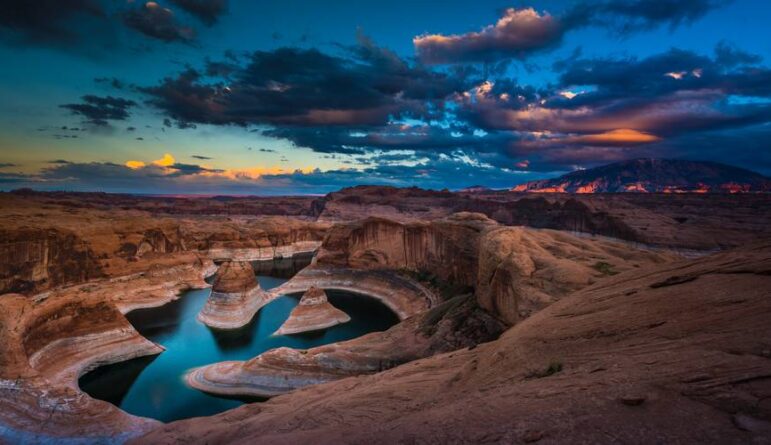 Reflection Canyon Lake Powell Utah