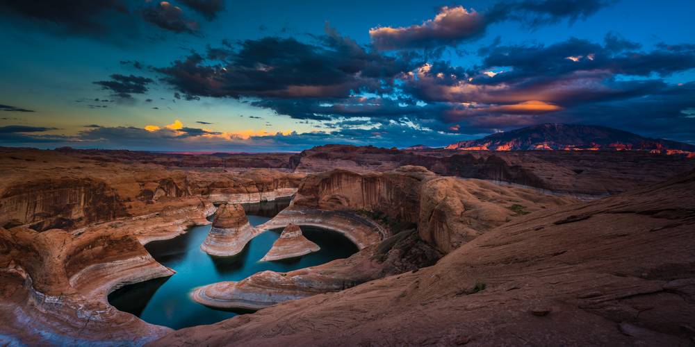 Reflection Canyon Lake Powell Utah